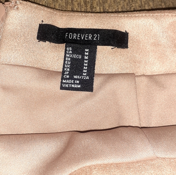 Womens size M Forever 21 - Picture 3 of 4